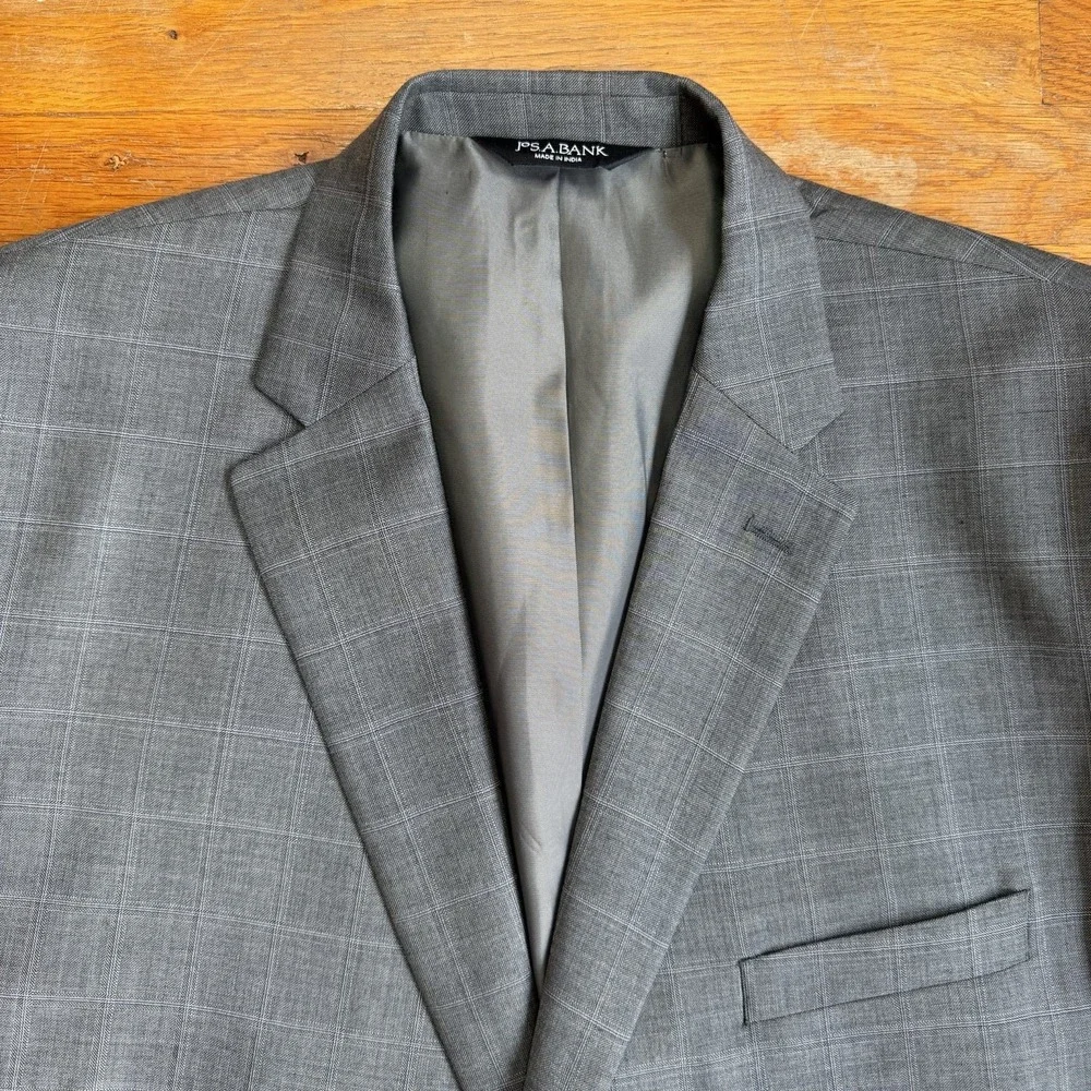 Jos A Bank Mens Suit 50R 45x30 Grey Windowpane Two Button Wool Tailored Fit